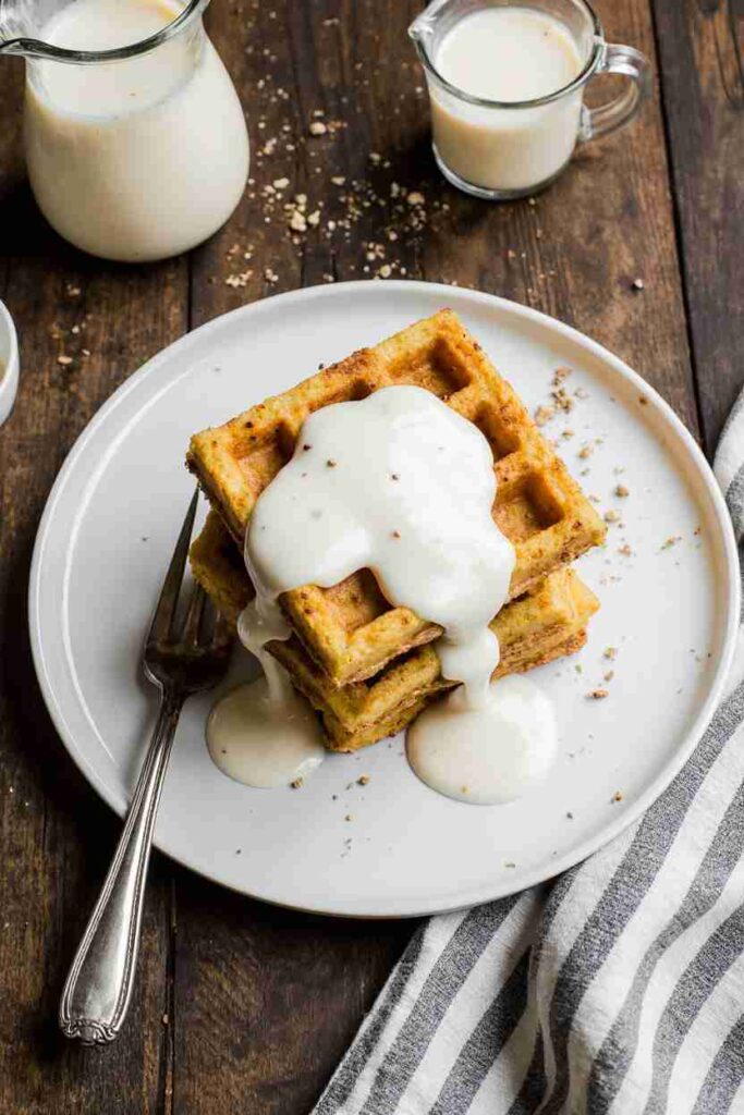 Mennonite Waffles with White Sauce