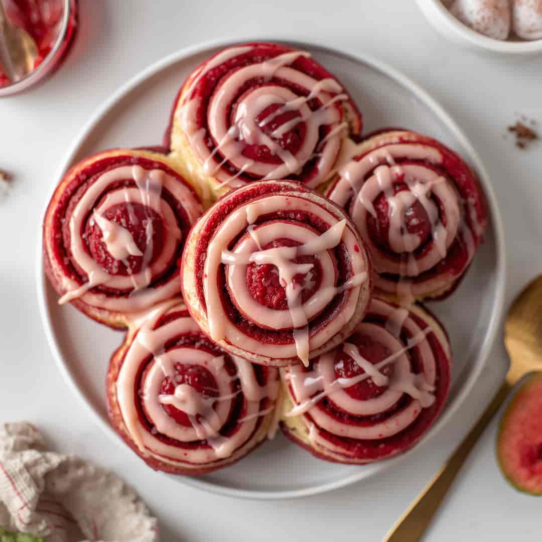 Red Velvet Cinnamon Rolls